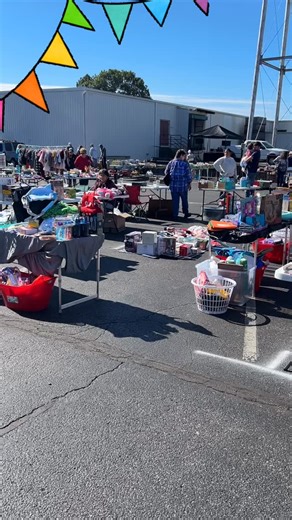 31 reactions | From tasty food to yard sales, bounce houses, face painting, and a barrel train, we had a fun day at our annual SummerFEST! ☀️ Huge thanks to the volunteers who braved the dunk tank and everyone who came out to support our local community. All proceeds benefitted GS Fire & Rescue!  #community #fireandrescue #gsfireandrescue #localcommunity #paauctioncenter #auctionhouse #communityevent #blueballpa #lancastercounty | PA Auction Center, LLC | Facebook