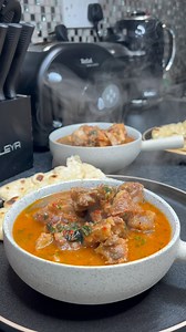 102K views · 918 reactions | Perfect for the weather - Oxtail pepper soup x naan bread . #foodace #foodacespices | FoodAce | Facebook