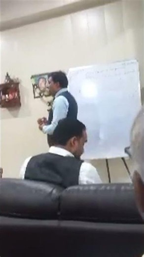 क्यों पड़े हो चक्कर मे कोई नहीं मोरल के टककर मे #trending