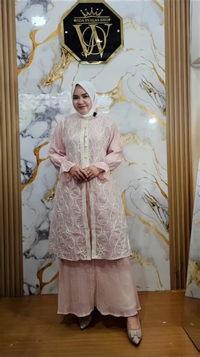 WD Fashion on Instagram: "Review : @widasyalsa_ Ootd simpel By: @widasyalsashop -->>Ready stok Toko Model Terbaru Keep tanya-tanya Chat admin wa admin 1 = 0819-9831-6300 wa admin 2 = 0819-1201-2468 Wa admin 3 = 0859-3862-4000 Via TikTok : WIDASYALSASHOP Via Shopee : Jglowcianjur_wida Toko Wida Syalsa shop 📍jln yulius usman no 51 kel Sayang kec Cianjur Kab Cianjur (dekat patung kereta api arah ke Stasiun Kereta api Cianjur)"