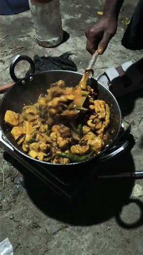 bangali log chicken bana rha hai #nopipe #lifeisbutadream #whowillbemylifepartnerta