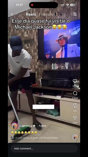 Funny Michael Jackson Imitation Dance
