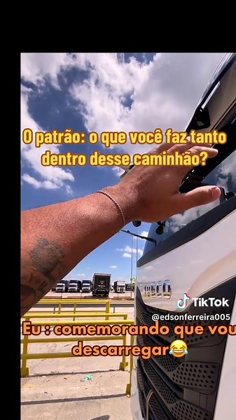 Caminhoneiro Engraçado: A Espera Para Descarregar