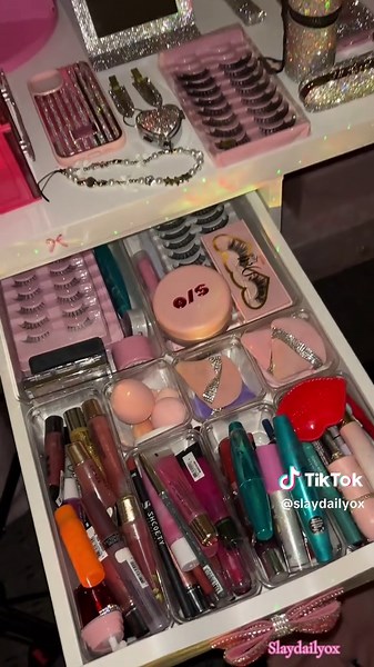 Create Your Dream Vanity Room: Inspiring Ideas