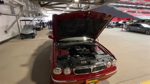 G218 - 2004 Jaguar XJ8