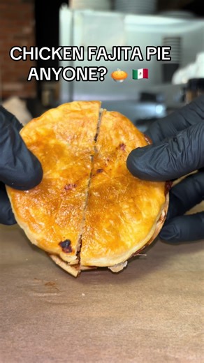 Delicious Chicken Fajita Pie Recipe