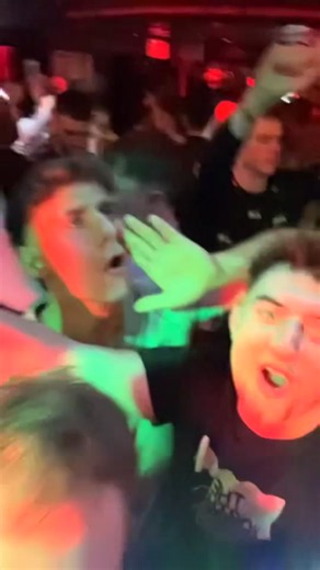 Casa Amor Highlights: Fitzy’s Funny Hands-Up Moment