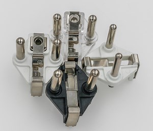 [Hot Item] Europe Plug Inserts/Middle East Insert Plug Schuko Insert Plugs Hollow Solid Pins VDE