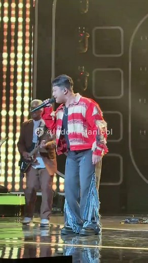 Semakin percaya diri, Malam Ini @Rio Lahskart x Bakuucakar mengeluarkan aura bintangnya bawakan lagu ‘Ubur-Ubur Ikan Lele’😍😎🤙 #IndonesianIdolXIV #IndonesianIdol #HomeOfTheIdols —————————————— RCTI hadir di Channel 28!✨ •⁠ ⁠Pengguna STB, aktifkan menu LCN dan scan ulang •⁠ ⁠Pengguna TV Digital lakukan secara otomatis •⁠ ⁠Jika bermasalah, MNC Helpdesk di 08569003900 — Gratis!