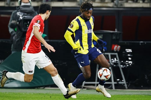 Saint-Maximin leaves Club America after racist attacks on his daughters