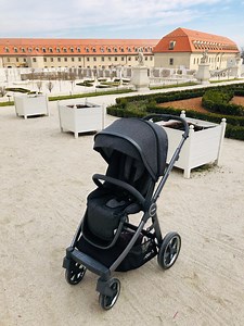 Modestly magnificent: A full expert review of the Babystyle OYSTER 3 stroller | Strollberry expert reviews & news