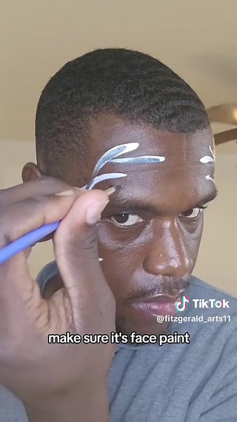 Spider Webs for Halloween 🕷🕸 full tutorials on YouTube @ FitzgeraldArts What design you would like to see next! #Halloween #facepainterlosangeles #halloweenlook #spookyseason #SoCalArtist #LosAngelesArt #LAEvents #SoCalFacePainting #LAArtClasses #SoCalMoms #LACommunityEvents #FacePainterLosAngeles