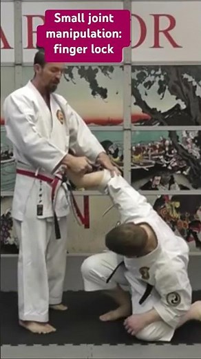 Small Joint Manipulation: finger lock #jointlock #wristlock #karate