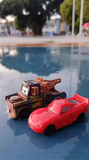 McQueen and Matter Team Up for Basket Fun