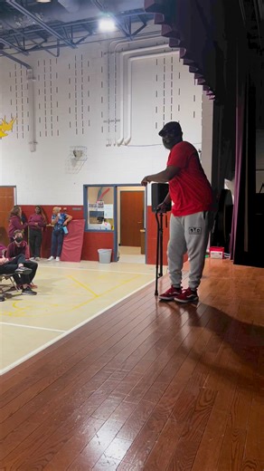 449K views · 10K reactions | When he hit the split  the. Rows goes nuts  #baltimore #dance #schooltour #bmorethandance #fyp | Bmore Than Dance | Facebook