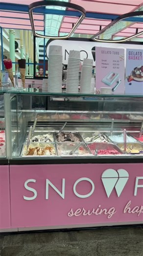 Indulge in Snowflake Gelato at Trafford Centre