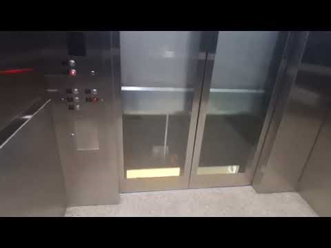 Mongrain hydraulic Moynihan train hall elevators at Penn Station (Manhattan, NY)