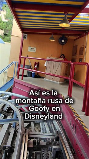 Goofy's Sky School: La Montaña Rusa en Disneyland