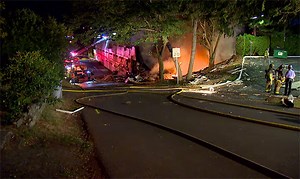 Large gas explosion rocks Bremerton motel; 1 reported injury