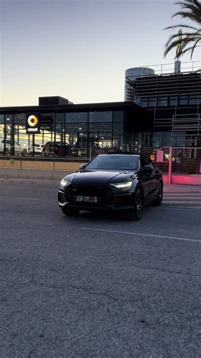 AUDI Q8 S-LINE 2019: ¡Con equipamiento completo!