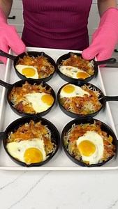 86K views · 1.7K reactions | Easy breakfast everyone will love I use mini cast iron skillets to make breakfast hash browns. | Justine Kameron | Facebook