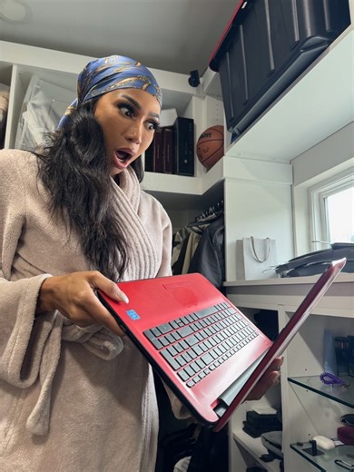 When Sarah finds the computer with HER LEAKED PHOTOS on It! #God #Jesus #Jesusispoppin #Jesusbeenpoppin #kountrywayne #letthatsizzleinyourspirit #helpisontheway #love #Sarahfontenot | Kountry Wayne