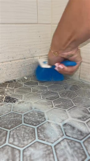 it was the mold for me 😀 #cleantok #cleaningtiktok #howtoclean #satisfying #asmr #scrubbingasmr #bleachclean #cleaningtransformation #cleaningasmr #fypp #foryou | KB cleaningco