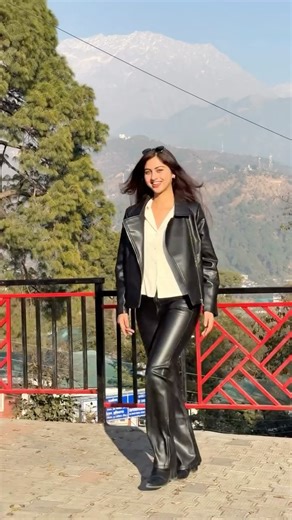 Shivani Katoch 🦋 | It’s here at last — 𝐊𝐚𝐩𝐬𝐨𝐧𝐬 𝐌𝐞𝐠𝐚 𝐒𝐚𝐥𝐞 𝐢𝐬 𝐧𝐨𝐰 𝐋𝐈𝐕𝐄 🔥 Buy 2, get 50% OFF with additional up to 10% OFF. 💳 SBI Credit Card Holders: Get up... | Instagram