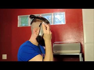 How to shave your undercut yourself (English Subs)