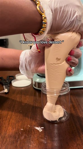 For that post-shower glow and silky-smooth skin. 🫦 BUTTER ME UP combines refined shea butter and calendula oil to nourish your skin. Infused with the irresistible scent of butterscotch, it leaves you with a delicious dessert aroma all day long. Shop the collection online. . #whippedsoap #sheabutter #buttercream #smoothskin #whippedbodybutter