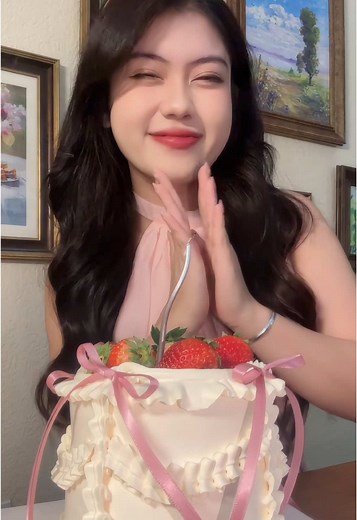 cô em bước sang tủi 23 😚🎂💖