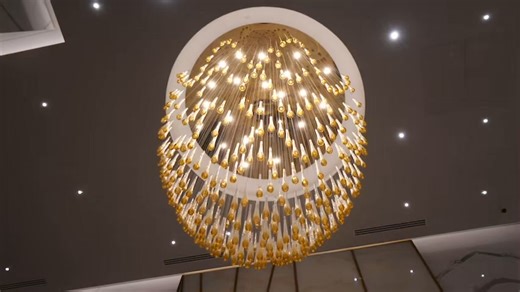 Inside a Luxury Designer Apartment in London 🌃 #theluxuryhomeshow #apartment #apartmenttour #housetour #housetours #fullepisode | The Luxury Home Show