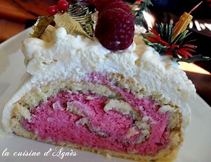 Recette de bûche de noël aux fruits rouges