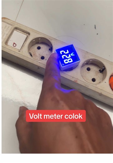 Cara Menggunakan Volt Meter Colok untuk Kontrol Tegangan
