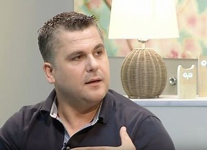 Si rrallë herë Gentian Zenelaj  flet pa ‘doreza’ për jetën intime: Unë dhe bashkëshortja kemi një skenë që e quaj…