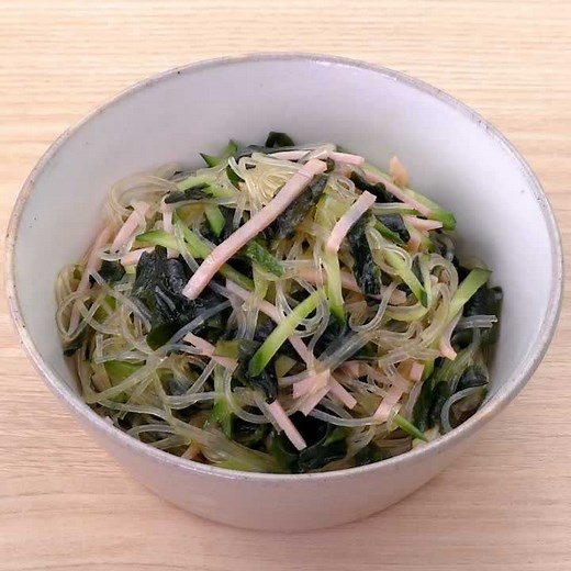 さっぱり味で食べやすい！ わかめの春雨サラダのレシピ動画・作り方 | デリッシュキッチン