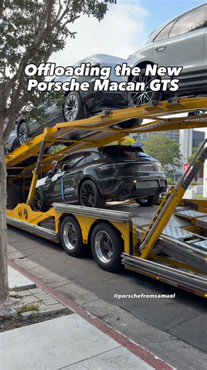 Offloading the New Porsche Macan GTS! . #porschemacan #macangts #macanturbo