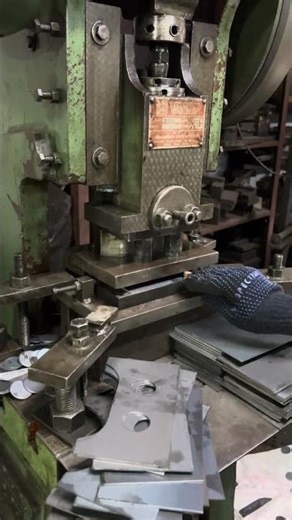 Power press Cutting die ￼( 81606 82188)