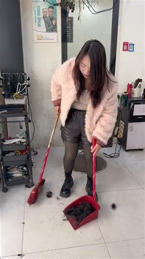 Oops! Scanned the Wrong Beauty Code - A Hilarious Mix-Up