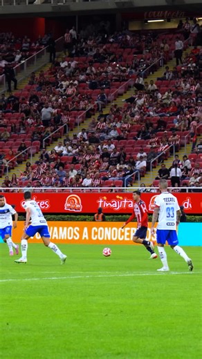 223K views · 28K reactions |  Créanme cuando les digo que este es uno de los mejores DDR que el CM ha visto 凉 Espérenlo mañana en Chivas TV  | Chivas | Facebook