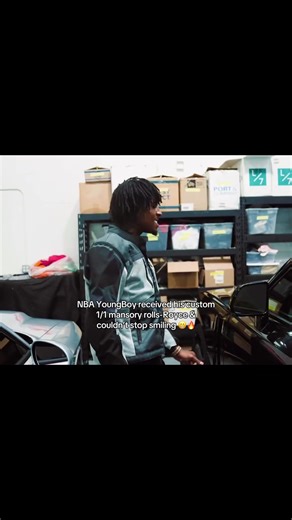 TOP say Swerving the rolls ima pop it, he wanna go cop it & this bx MANSORY #Nbayoungboy #SlimeCry