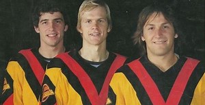 Canucks ugly 'Flying V' jersey turns 40 years old | Sports