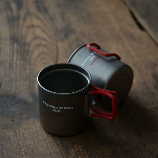 September Sessions on Instagram: ". EVERNEW Titanium W Mug 300 [Spec] Model：EBY269R Size：φ76 × H72mm Weight：96g Capacity：300ml Material：Titanium 保温性能の高い二重構造のマグカップです。ハンドルは、折り畳み式のシリコンチューブ付きとなっています。アウトドアのみならず、ご家庭や職場でもご使用いただけます。 @evernew_japan #outdoor #アウトドア #septembersessions"