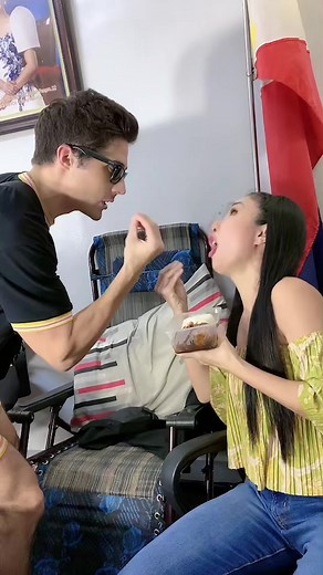 #italian versus #filipino @Nico Locco versus #gisellesanchez