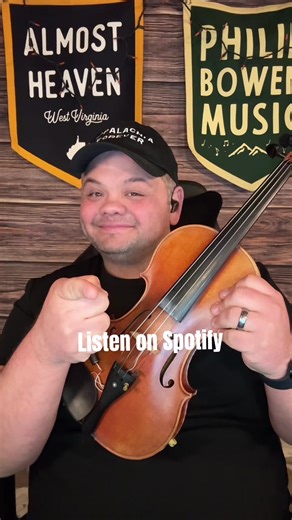 This Appalachian fiddle part makes the song. If this sounds like home to you, you’ve found your new favorite Appalachian artist. Listen on Spotify 🎧 #appalachia #fiddle #folkmusic #americana #folk