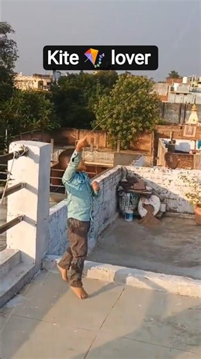 kite ka deewana ❤️🪁#shorts #youtubeshorts