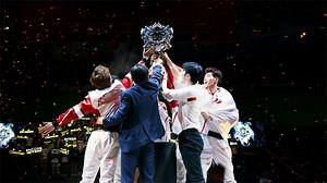 330K views · 49K reactions | ❤Cheng Xiao led the team to victory, Xu Kai kissed her excitedly. 程潇带领战队获得胜利，许凯激动的与她拥吻 #XuKai #许凯 #ChengXiao #chengxiao #程潇 #chinesedrama #drama #dramachina #dramasweetdreams #FallingIntoYourSmile | 一起追剧吧 | Facebook