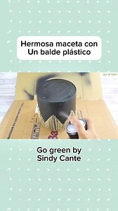 2.5K views · 15 reactions | Convierte materiales reciclados en increíbles manualidades con estas ideas creativas y fáciles de hacer. Dale una segunda vida a cartón, botellas plásticas, rollos de papel y más, mientras decoras y te diviertes. ¡Inspírate y crea con lo que tienes en casa! ♻️✨ #ManualidadesConReciclaje #DIYReciclaje #ReciclajeCreativo #ManualidadesFáciles #EcoFriendly #Reutilizar #IdeasCreativas #HazloTúMismo #Upcycling #ManualidadesInfantiles | GO GREEN | Facebook