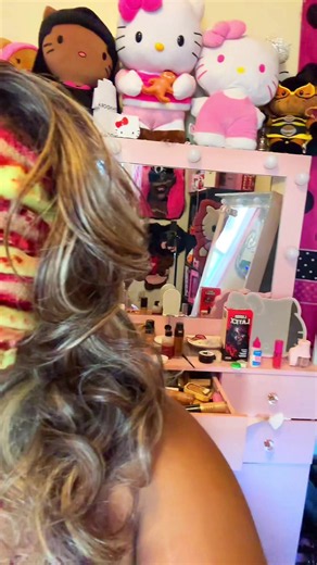 Face Your Fears: Spooky Cake SFX Makeup Idea for Halloween 🍰🩸