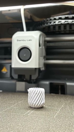 Satisfying spiral 3D print loop #3dprint #3dprinter #3dprinted #3dprints